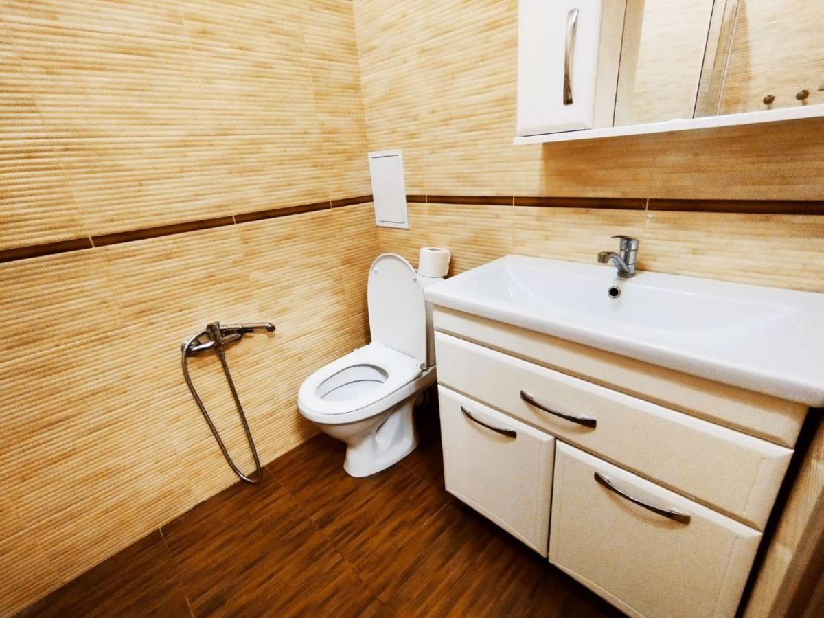1-Bedroom Apartment Near The Sea Одесса Экстерьер фото