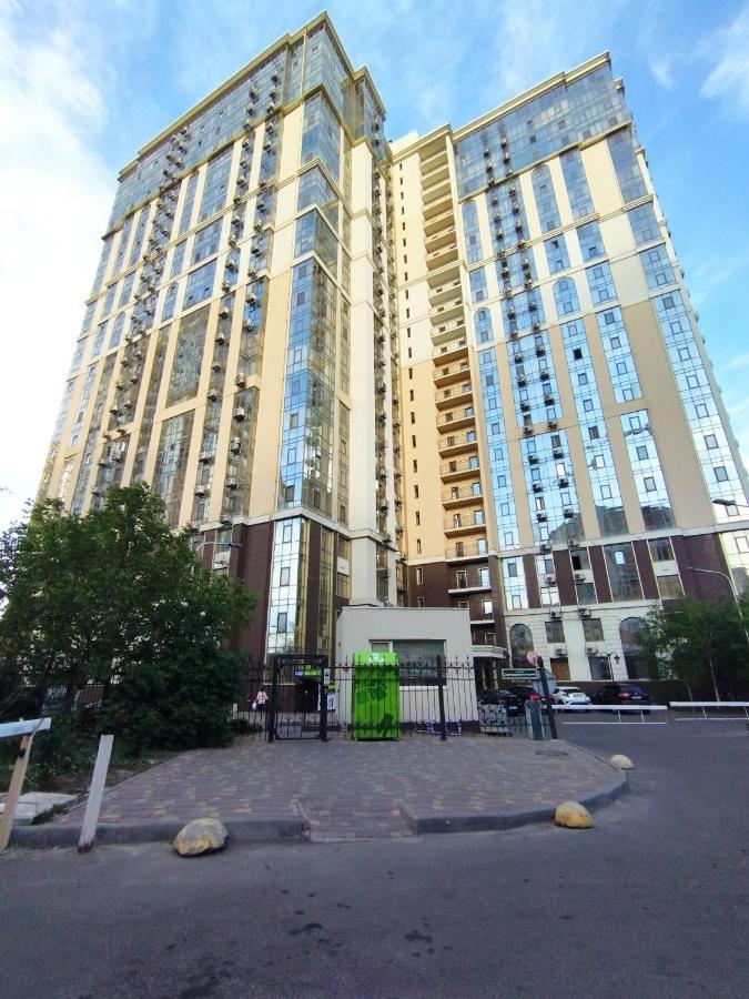 1-Bedroom Apartment Near The Sea Одесса Экстерьер фото